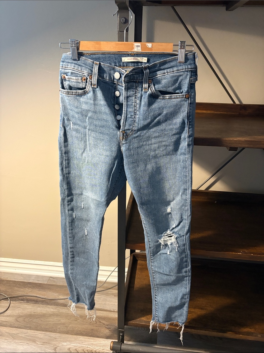 Levi's Women's Skinny Jeans - Light Blue Distressed